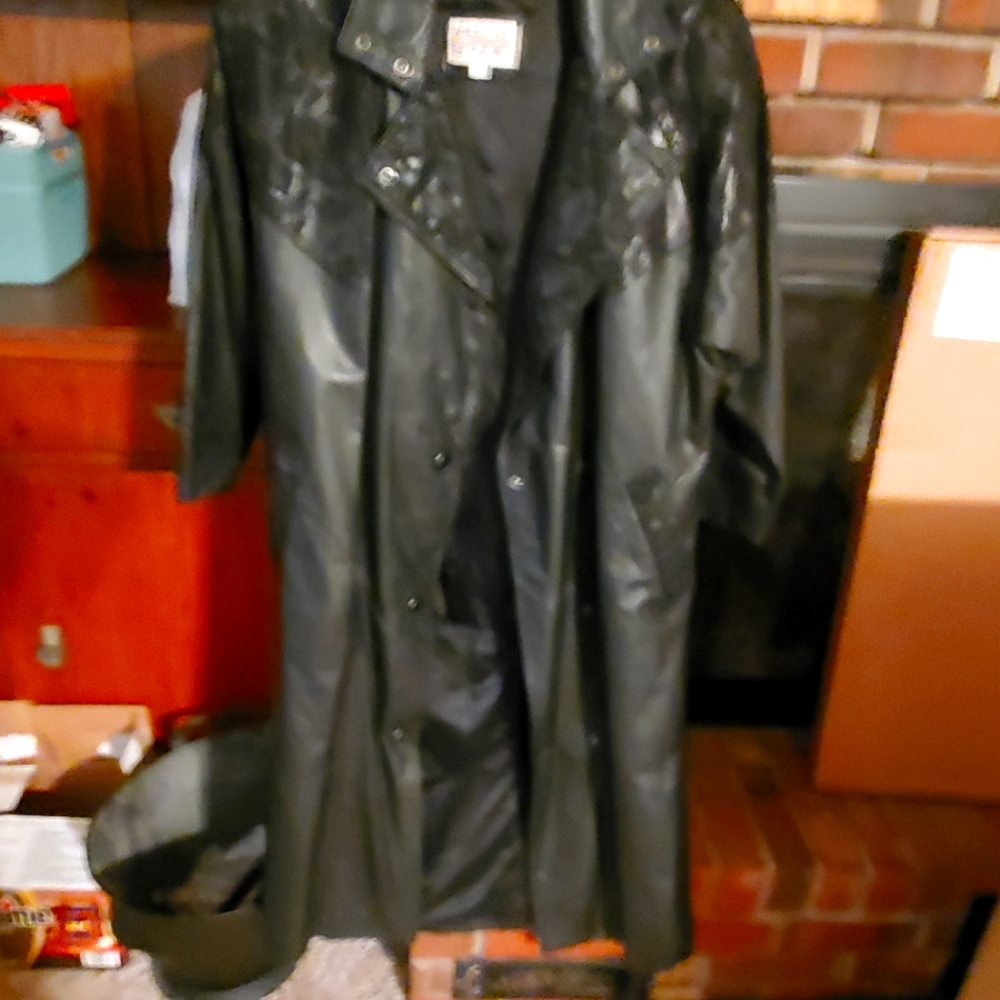Pelle woman's leather trench coat